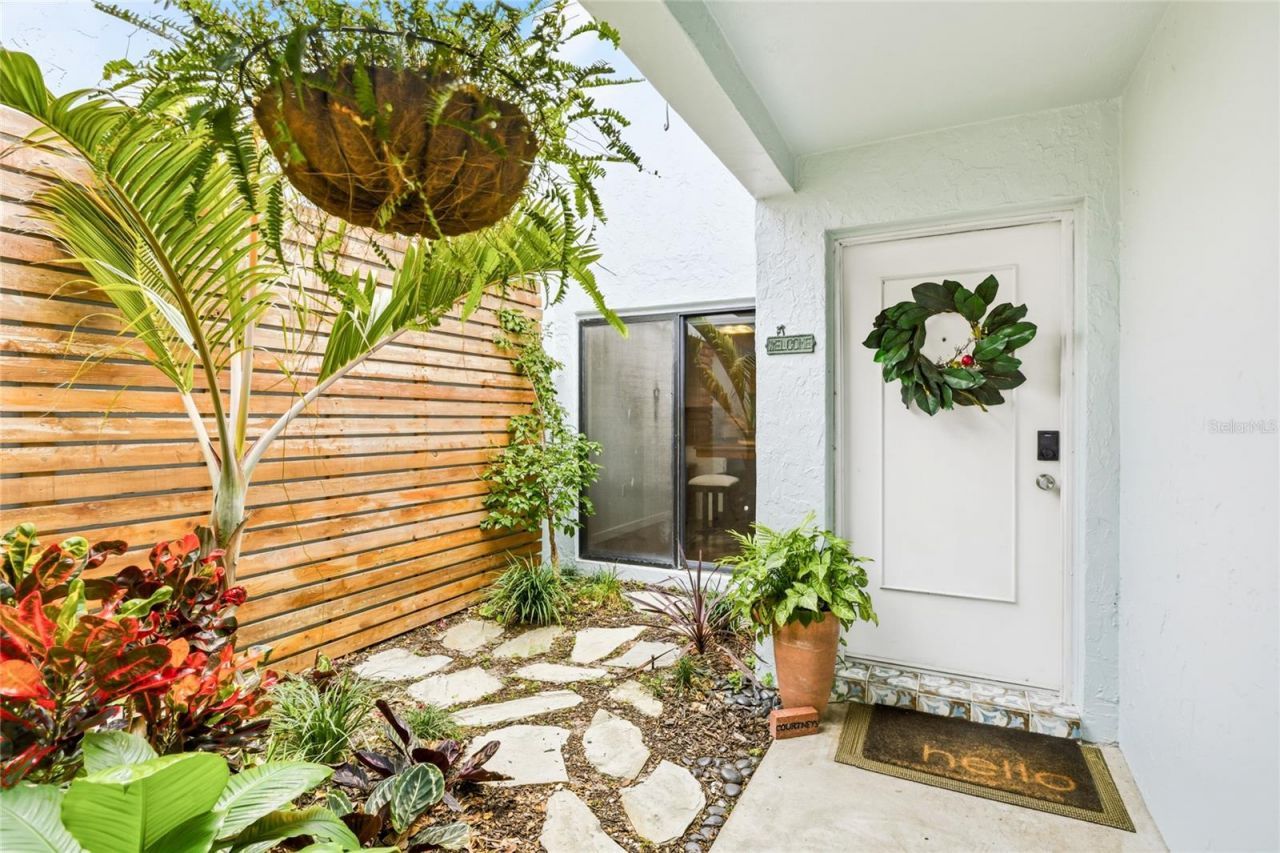 6147 43rd Street W, Unit 3, Bradenton, FL 34210 Photo