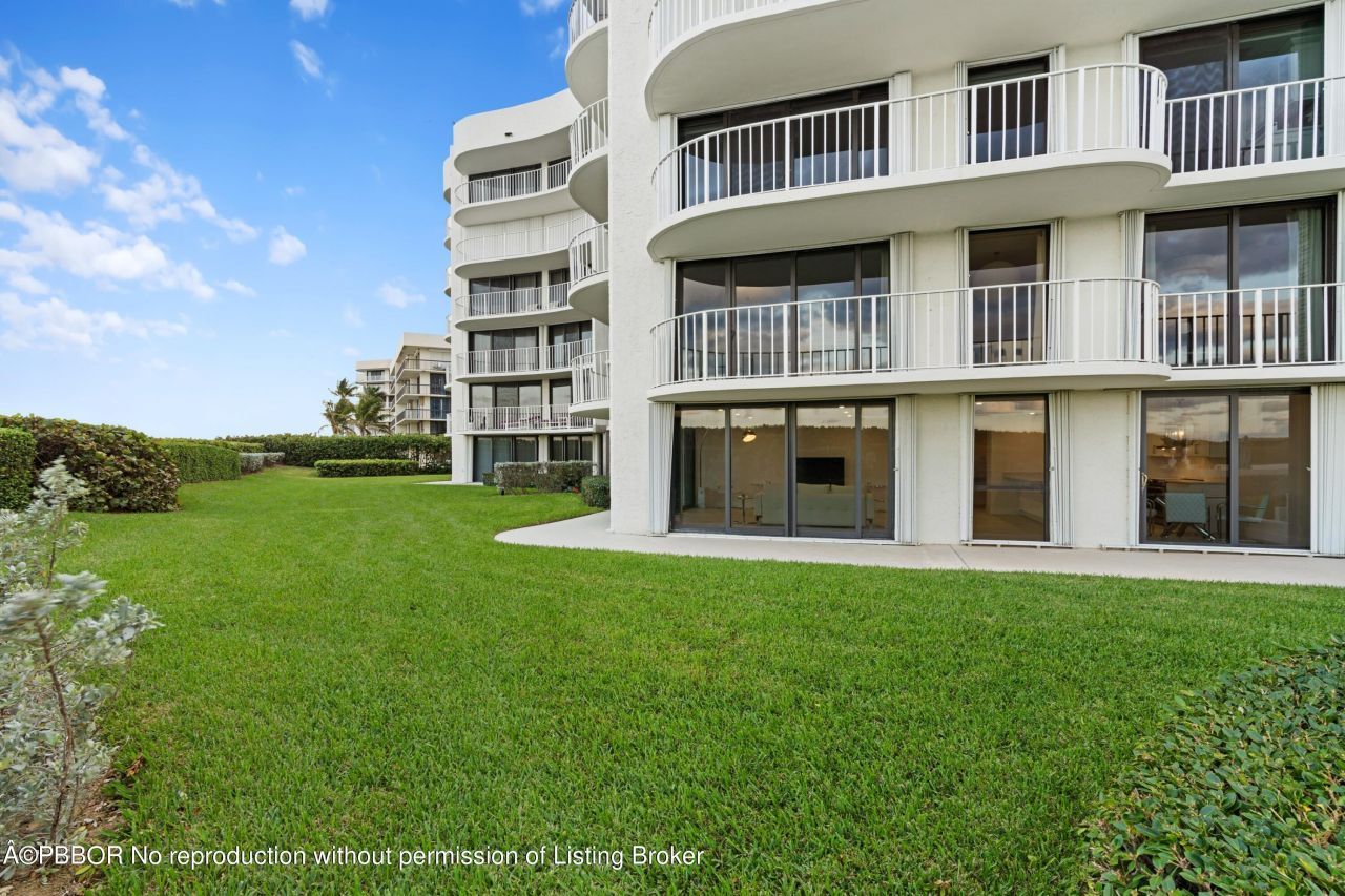 3360 S Ocean Boulevard, Unit 1DII, Palm Beach, FL 33480 Photo