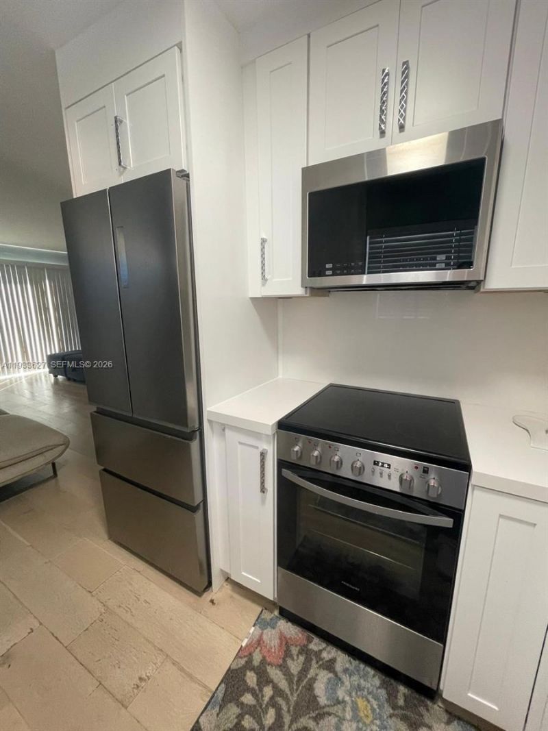 1235 Pennsylvania Ave, Unit 4E, Miami Beach, FL 33139 Photo