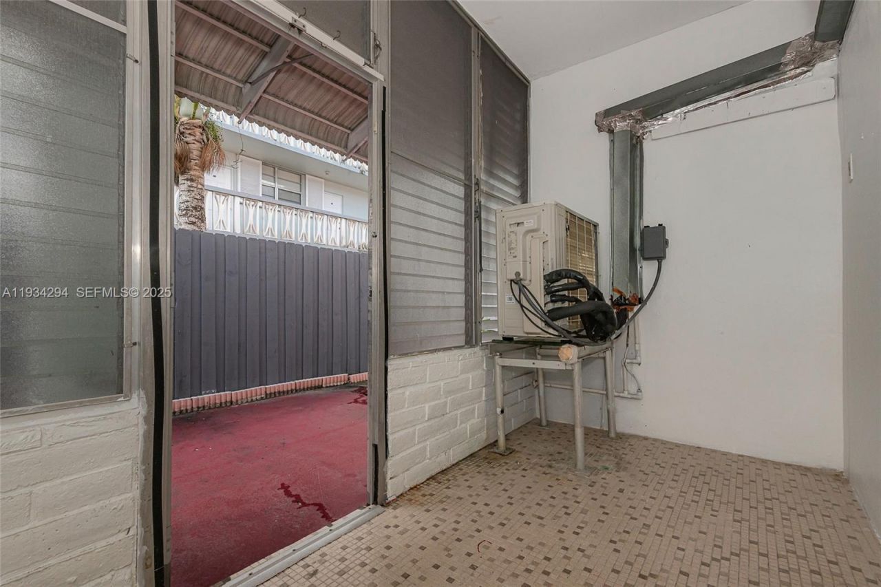 1560 NE 127th St, Unit 113, North Miami, FL 33161 Photo