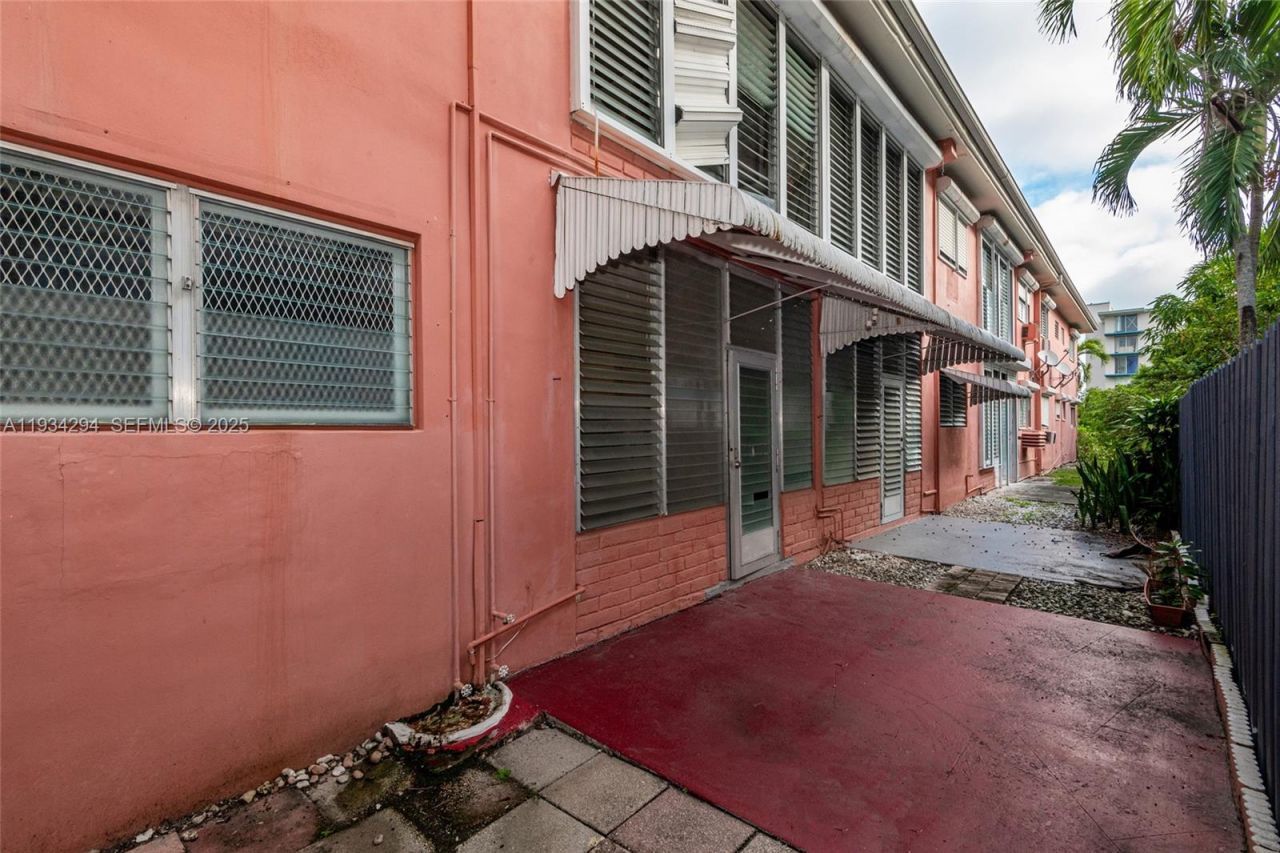 1560 NE 127th St, Unit 113, North Miami, FL 33161 Photo