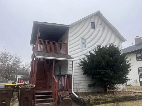 609 W Pleasant Street, FREEPORT, IL 61032