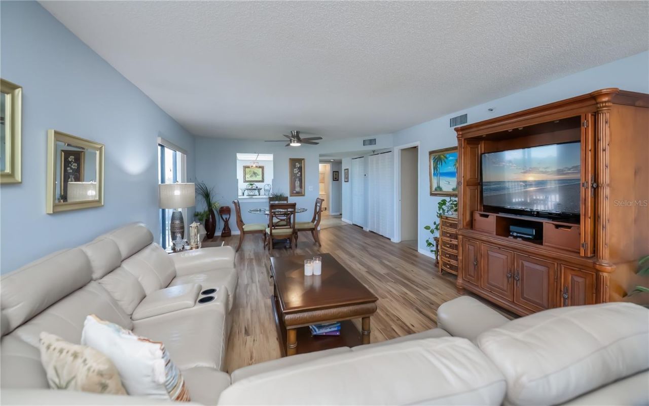 1001 Benjamin Franklin Drive, Unit 406, Sarasota, FL 34236 Photo