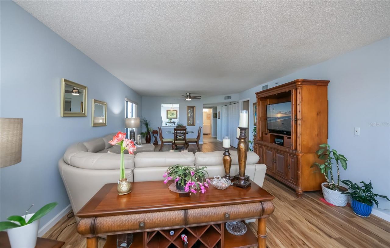 1001 Benjamin Franklin Drive, Unit 406, Sarasota, FL 34236 Photo