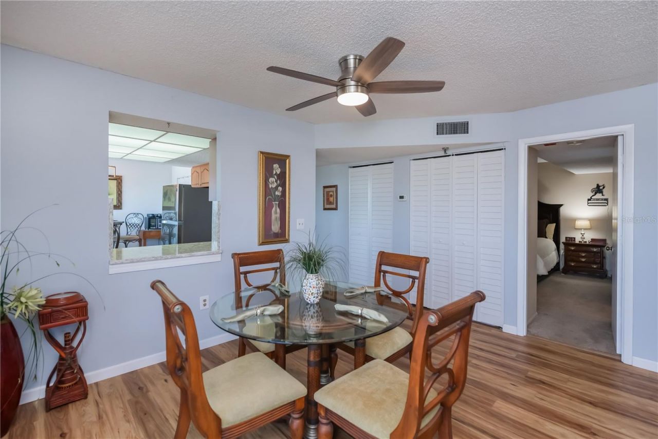 1001 Benjamin Franklin Drive, Unit 406, Sarasota, FL 34236 Photo