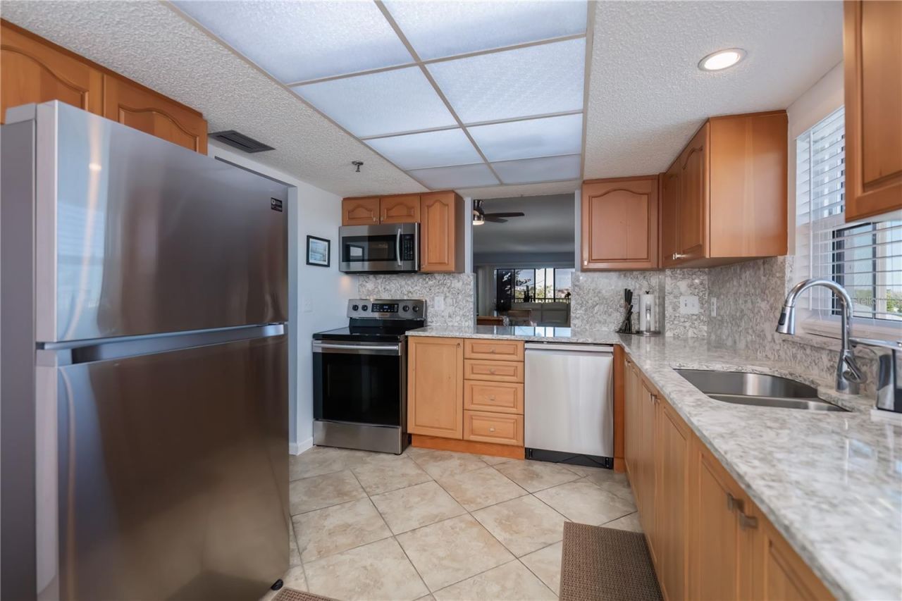 1001 Benjamin Franklin Drive, Unit 406, Sarasota, FL 34236 Photo