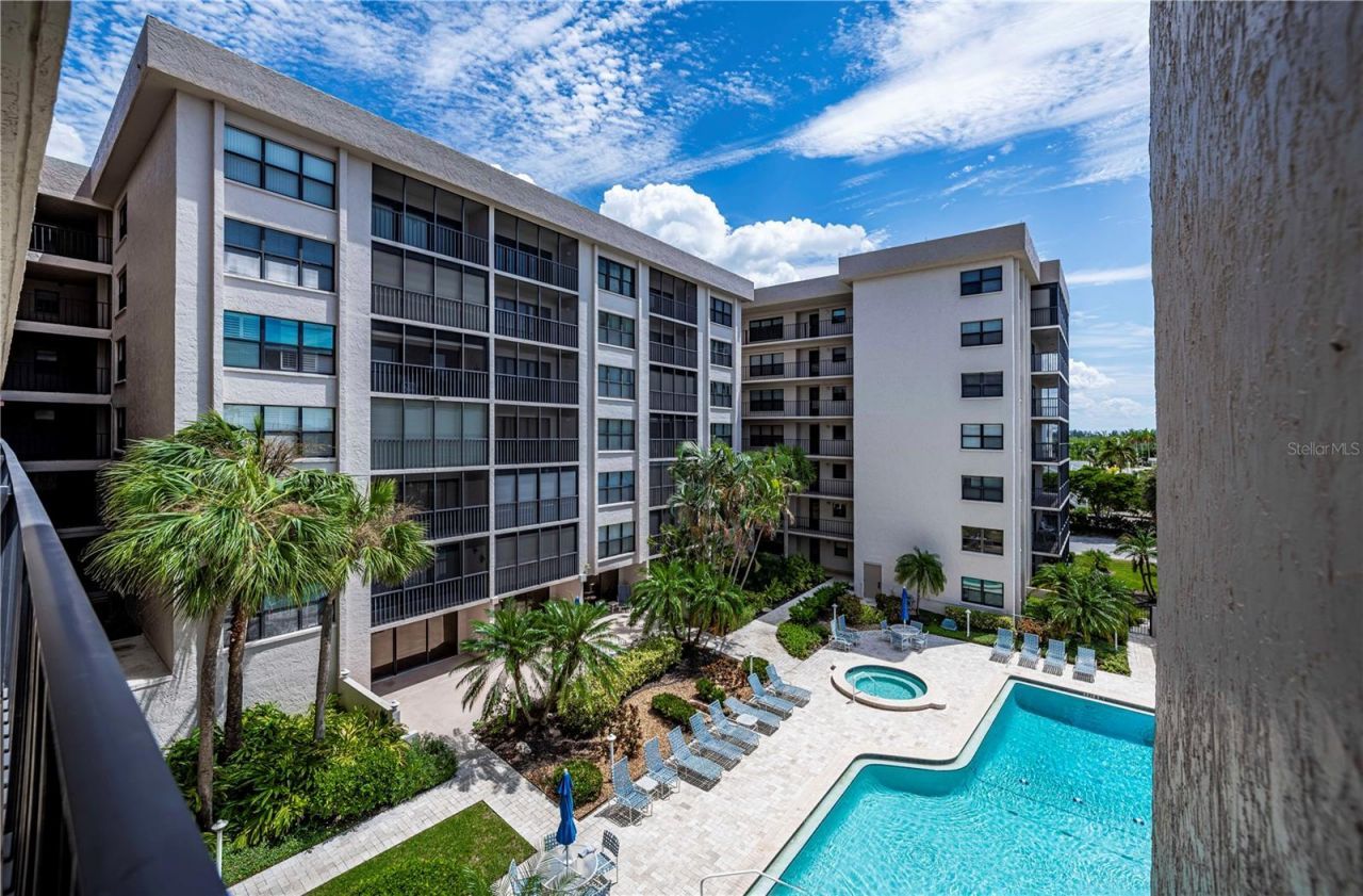 1001 Benjamin Franklin Drive, Unit 406, Sarasota, FL 34236 Photo