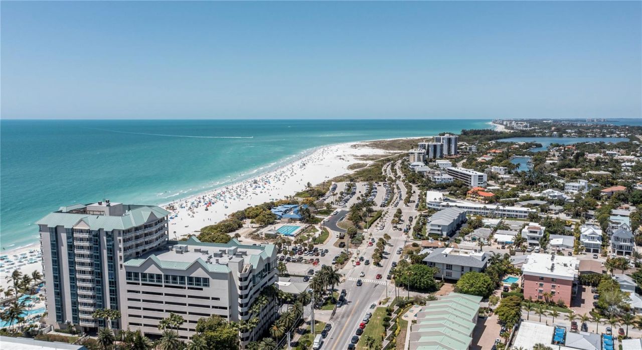 1001 Benjamin Franklin Drive, Unit 406, Sarasota, FL 34236 Photo