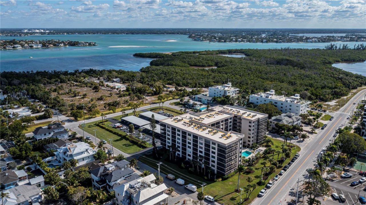 1001 Benjamin Franklin Drive, Unit 406, Sarasota, FL 34236 Photo