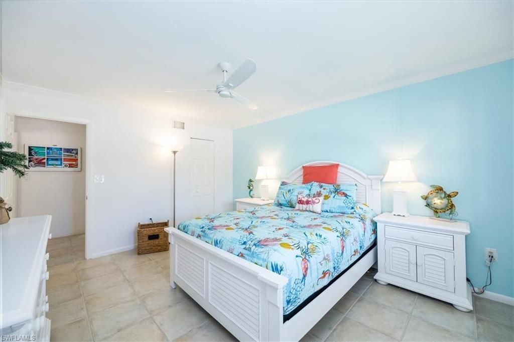 3200 Binnacle Dr, Unit C4, Naples, FL 34103 Photo