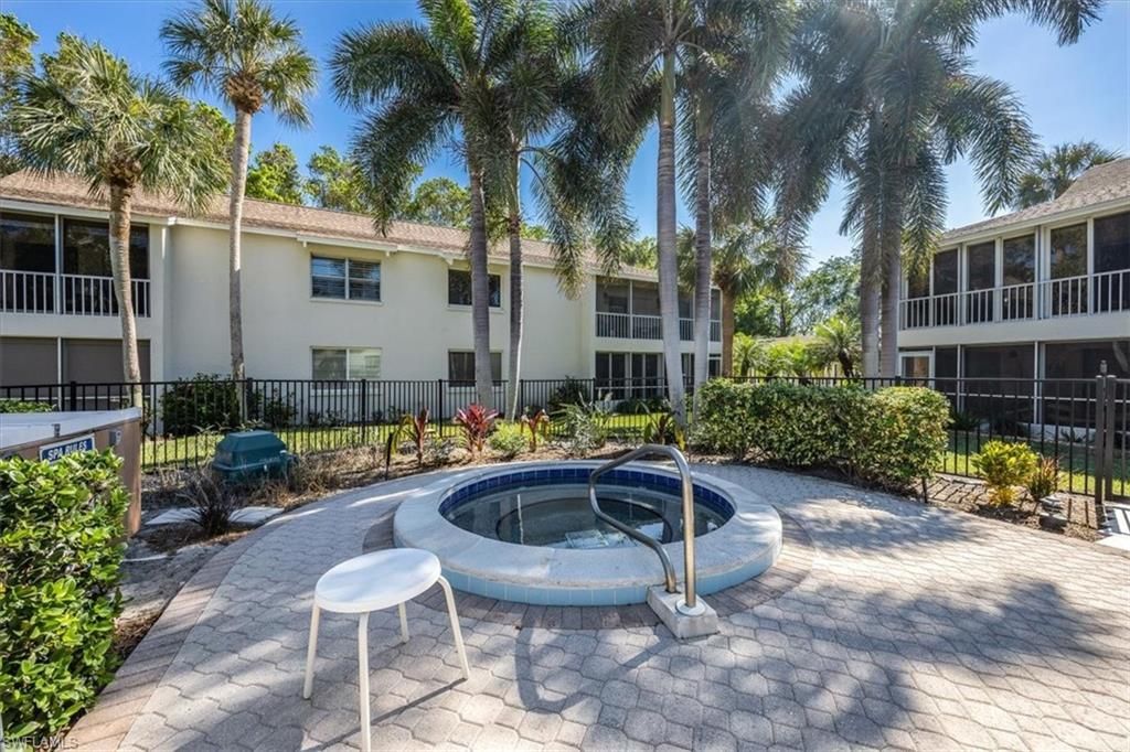 3200 Binnacle Dr, Unit C4, Naples, FL 34103 Photo