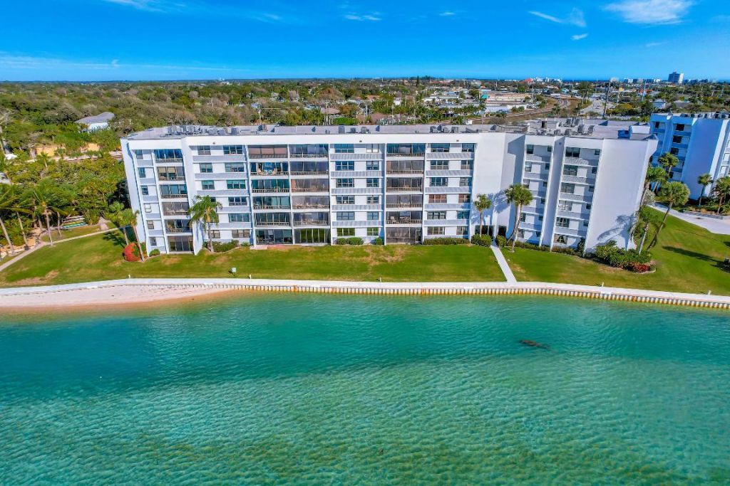 1542 Jupiter Cove Drive, Unit 307, Jupiter, FL 33469 Photo