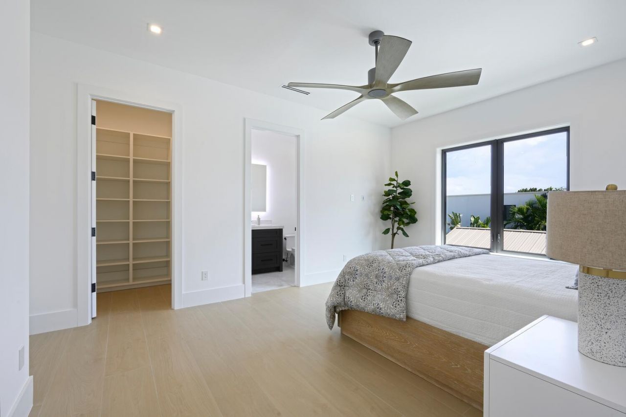 11288 W Teach Road, Palm Beach Gardens, FL 33410 Photo