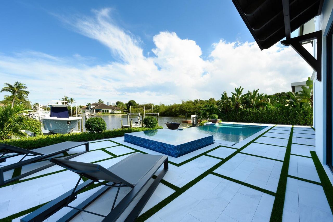 11288 W Teach Road, Palm Beach Gardens, FL 33410 Photo