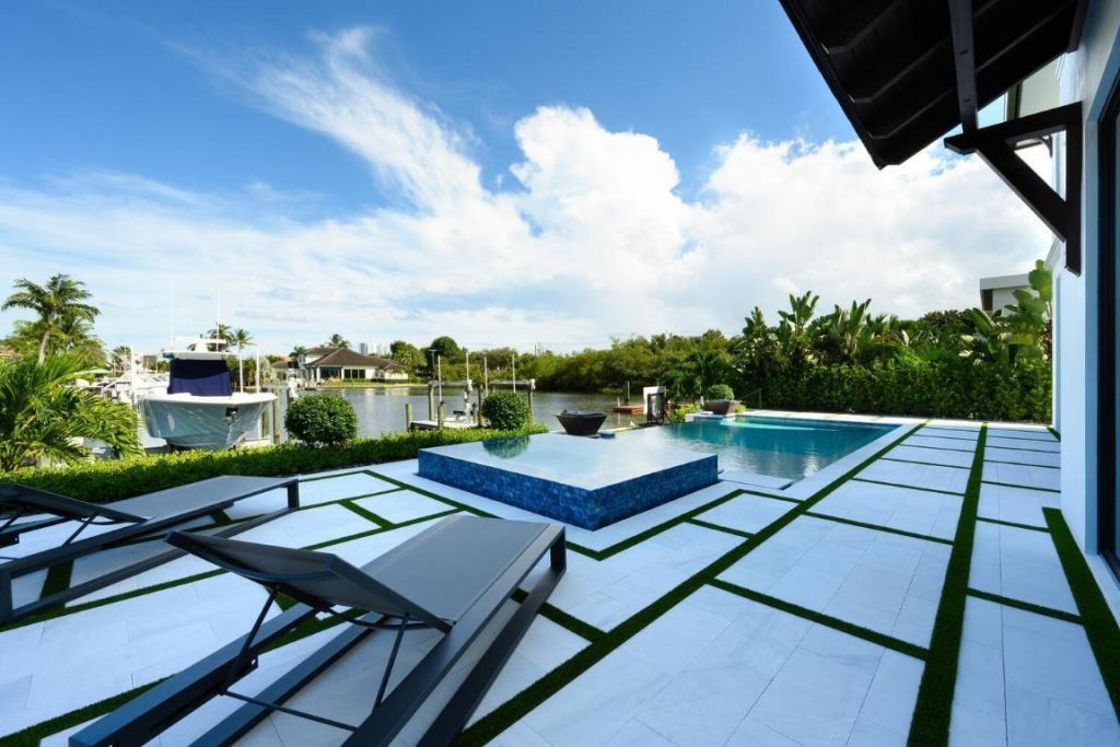 11288 W Teach Road, Palm Beach Gardens, FL 33410 Photo