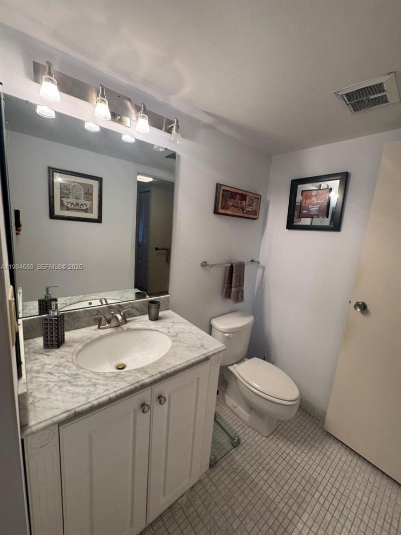 20335 W Country Club Dr, Unit 1105, Aventura, FL 33180 Photo