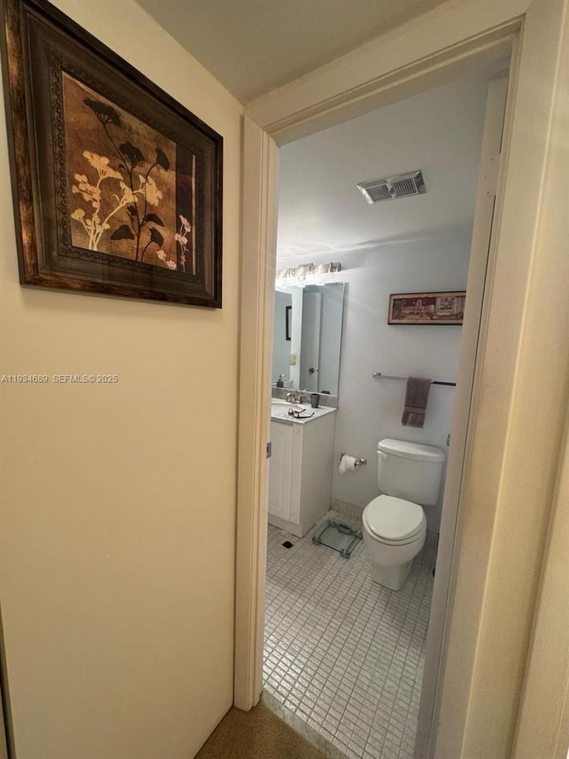 20335 W Country Club Dr, Unit 1105, Aventura, FL 33180 Photo