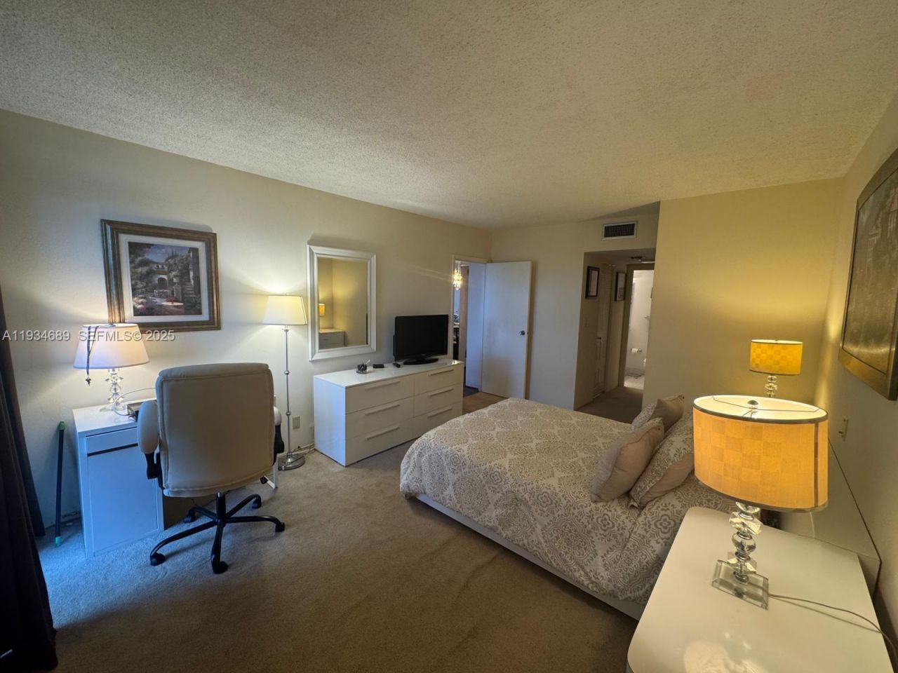 20335 W Country Club Dr, Unit 1105, Aventura, FL 33180 Photo