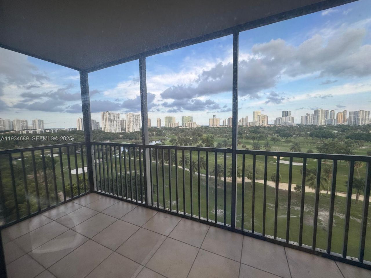 20335 W Country Club Dr, Unit 1105, Aventura, FL 33180 Photo