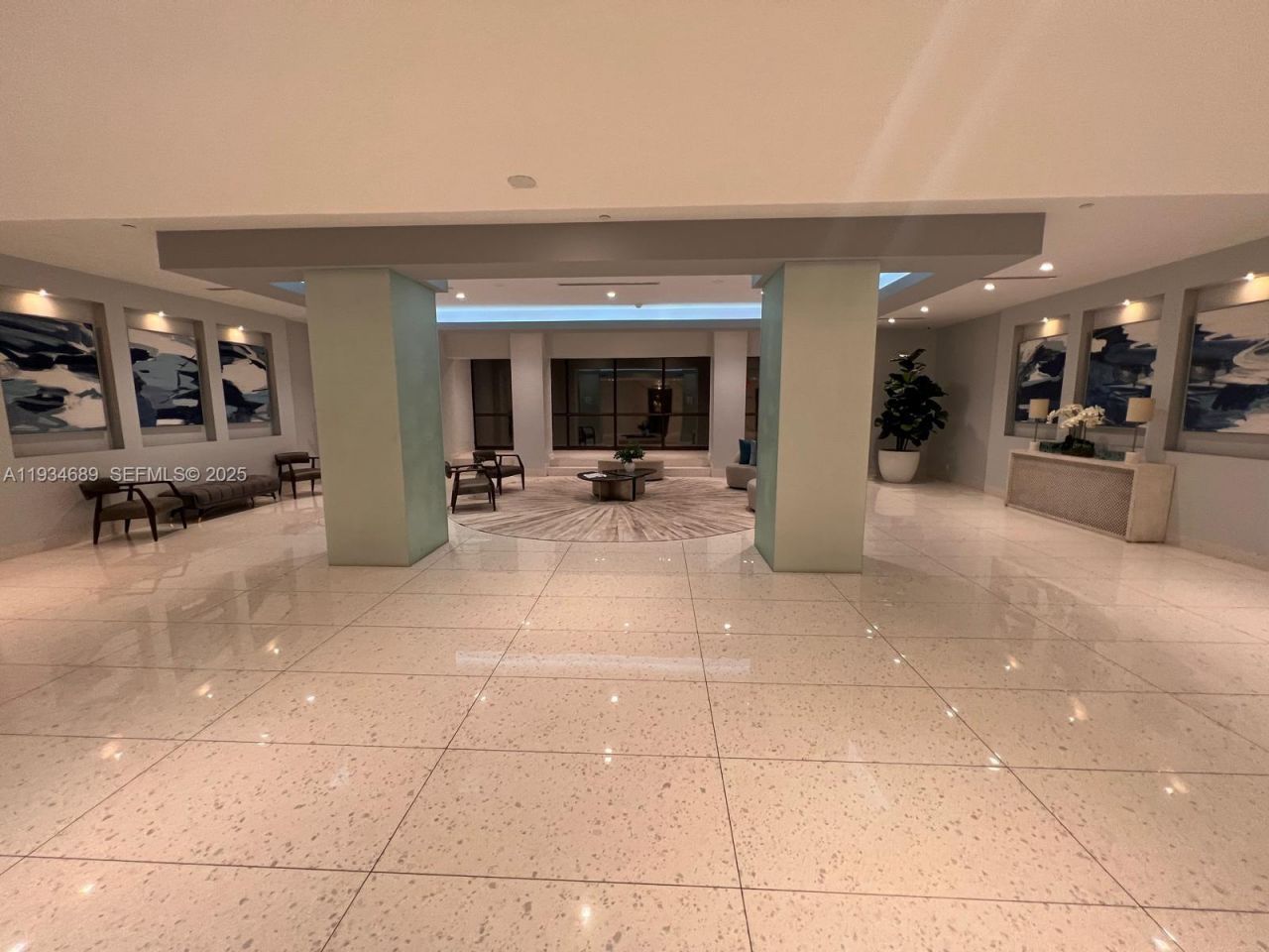 20335 W Country Club Dr, Unit 1105, Aventura, FL 33180 Photo