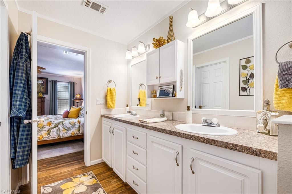 2862 York Rd, Saint James City, FL 33956 Photo