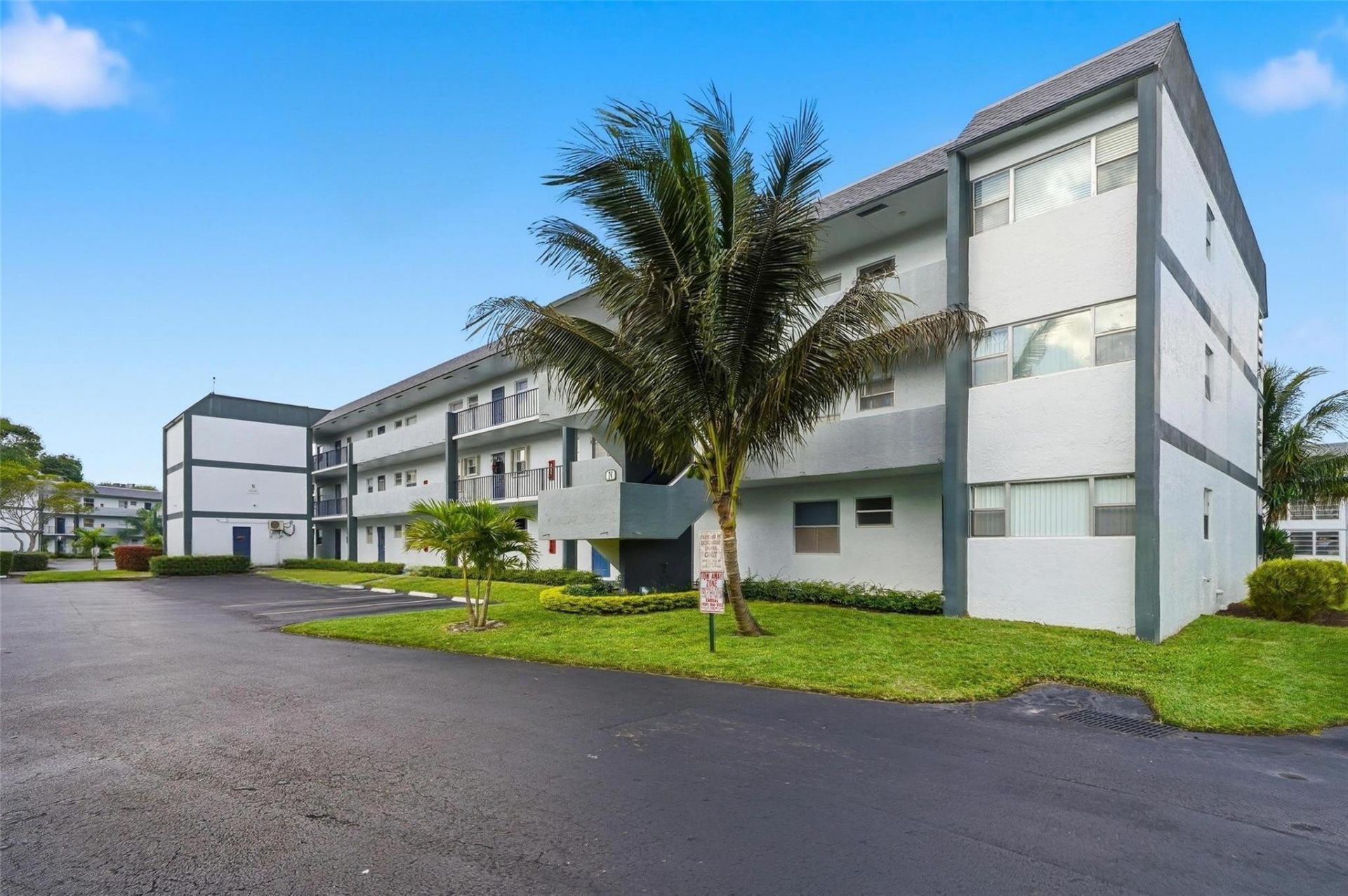 8330 Sands Point Boulevard, Unit 302, Fort Lauderdale, FL 33321 Photo