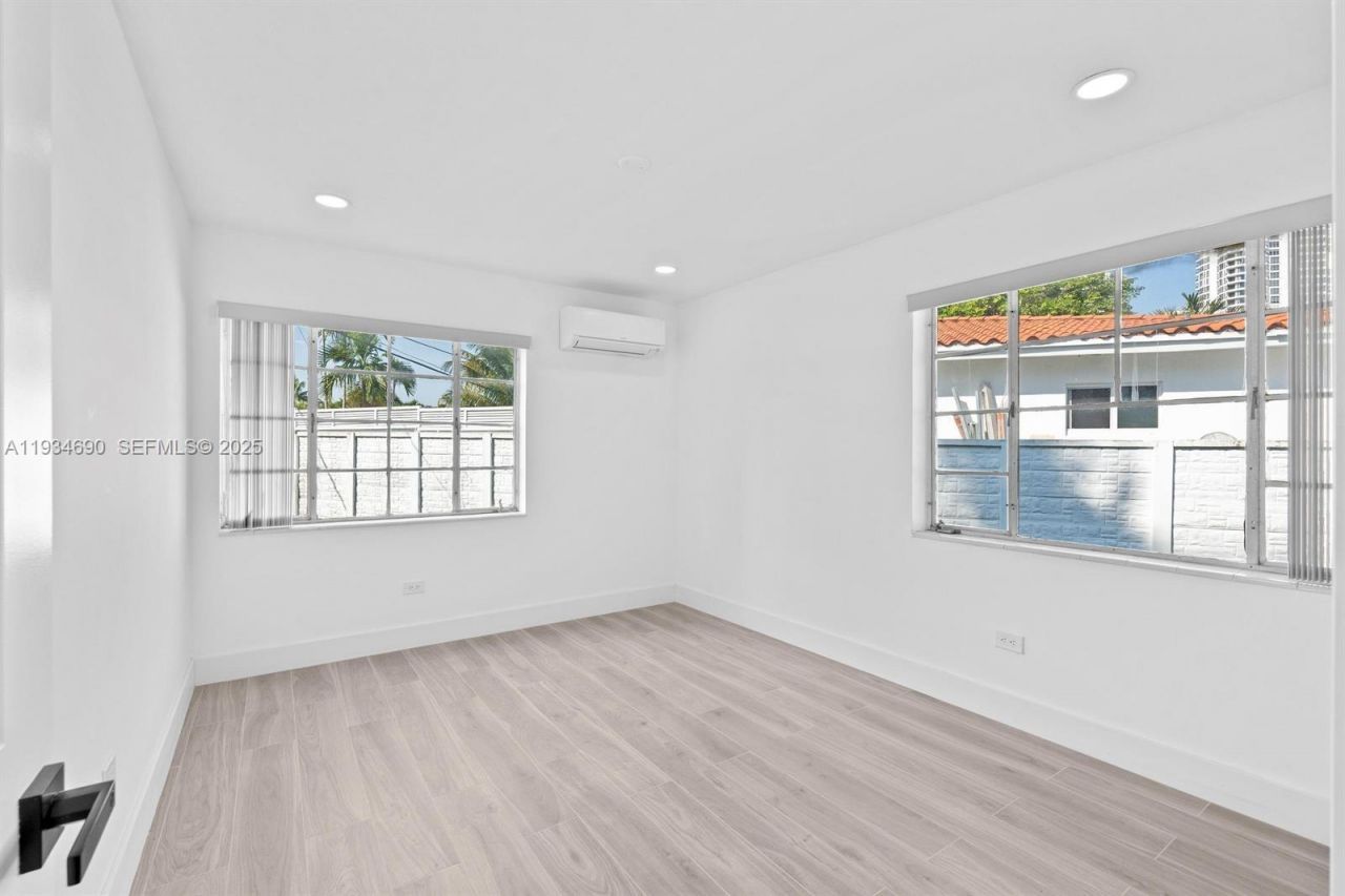 326 191st St, Sunny Isles Beach, FL 33160 Photo