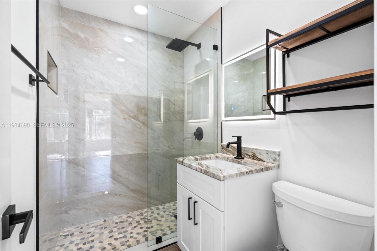 326 191st St, Sunny Isles Beach, FL 33160 Photo