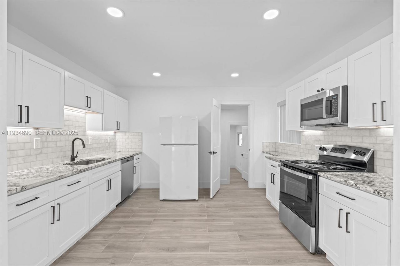 326 191st St, Sunny Isles Beach, FL 33160 Photo