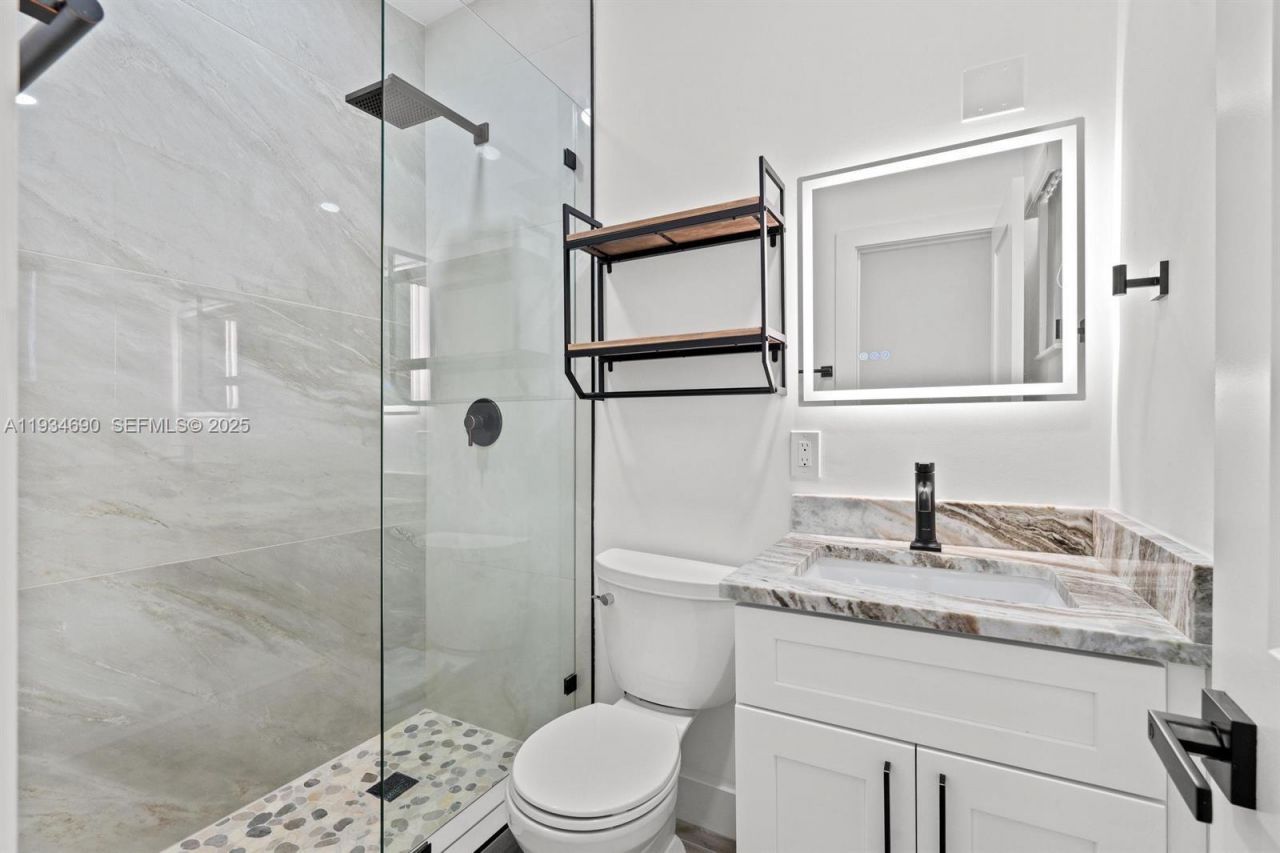 326 191st St, Sunny Isles Beach, FL 33160 Photo