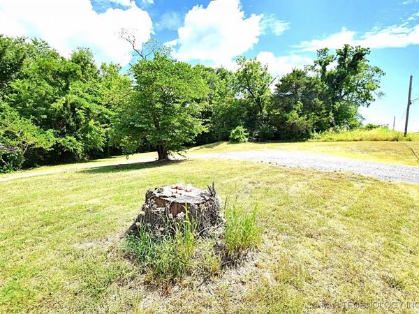 403 S Bluff Avenue , Tahlequah, OK 74464