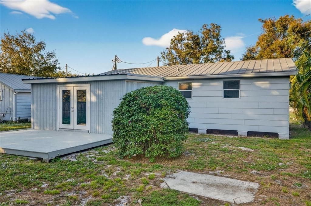 559 Clark St, North Fort Myers, FL 33903 Photo