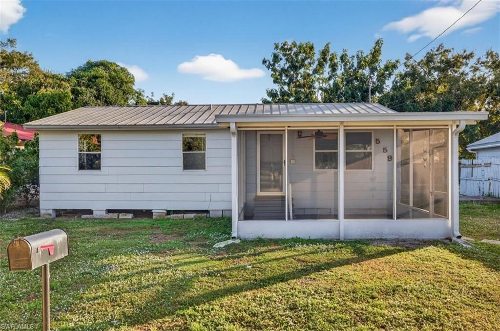 559 Clark St, North Fort Myers, FL 33903 Photo