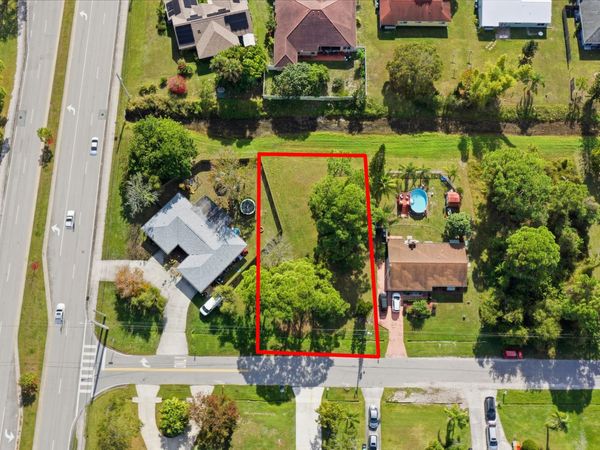 114 SW Evans Avenue, Port St. Lucie, FL 34984