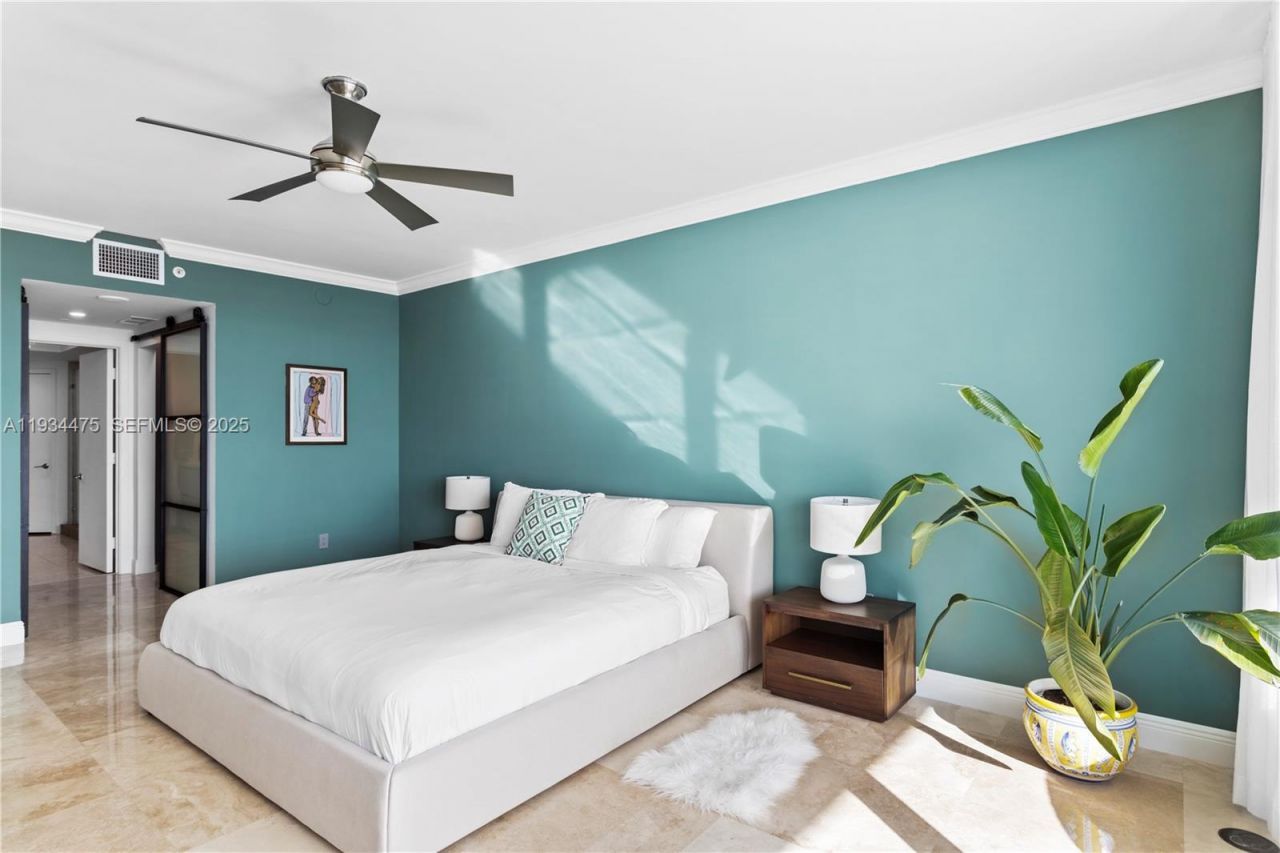 1331 Brickell Bay Dr , Unit 3007, Miami, FL 33131 Photo