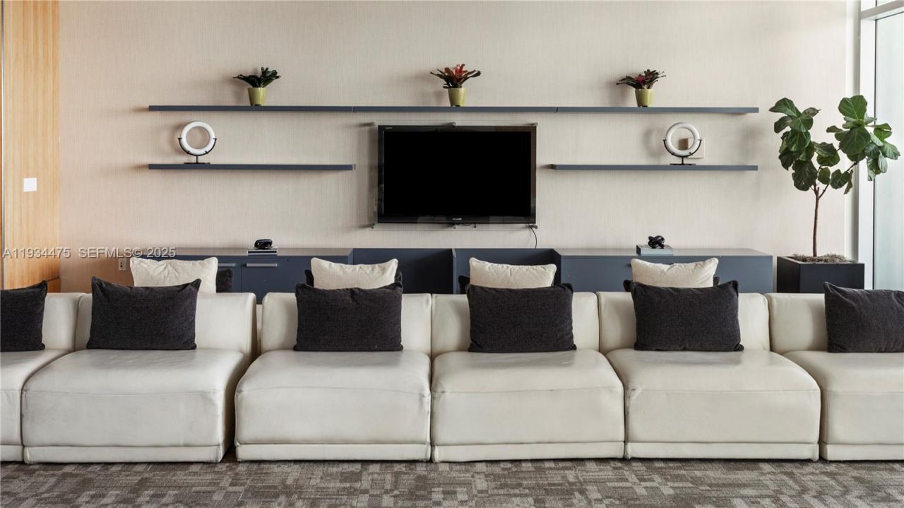 1331 Brickell Bay Dr , Unit 3007, Miami, FL 33131 Photo