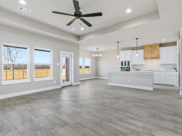 494 Cumberland Trail, Bridgeport, TX 76458