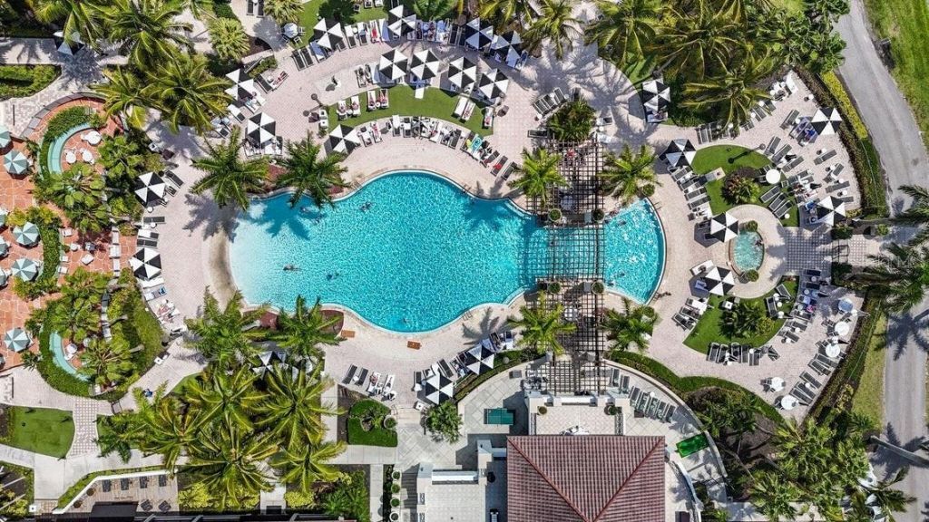 61 Ironwood Way N, Palm Beach Gardens, FL 33418 Photo