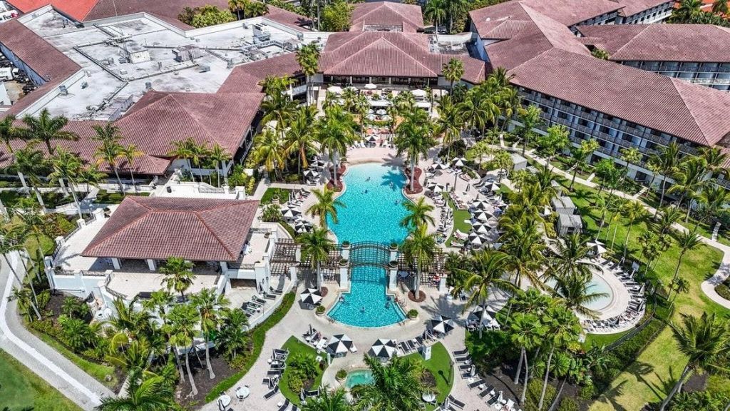 61 Ironwood Way N, Palm Beach Gardens, FL 33418 Photo