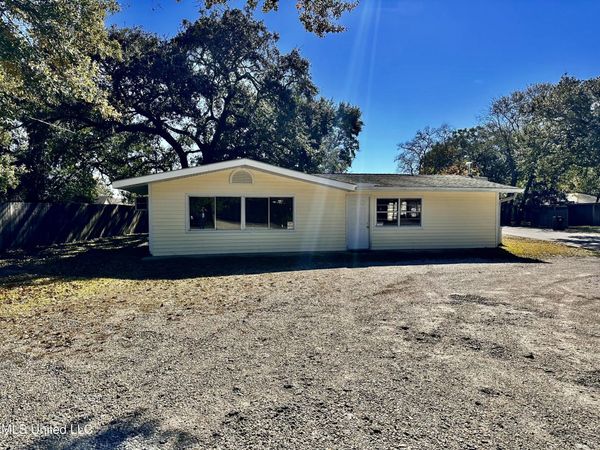 415 Old Pass Road, Long Beach, MS 39560