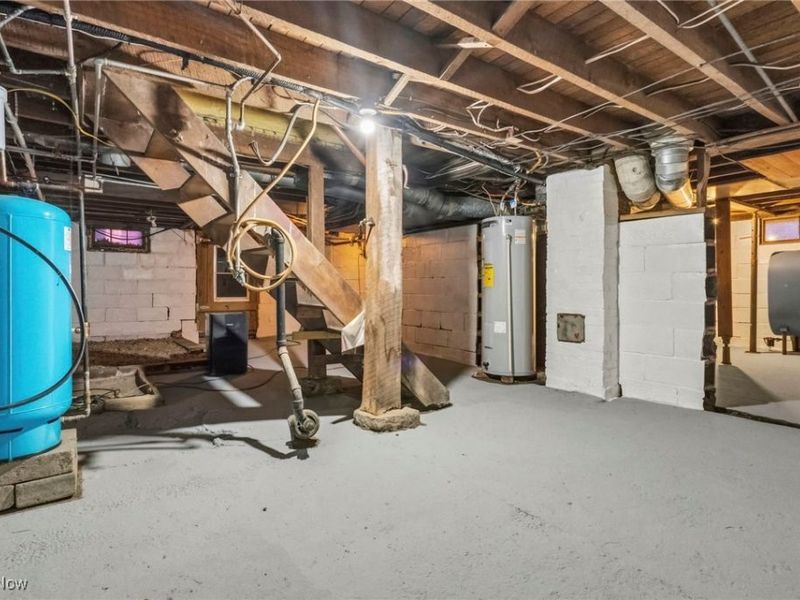 4692 Beechwood Avenue NE, Paris, OH 44669 Photo 14