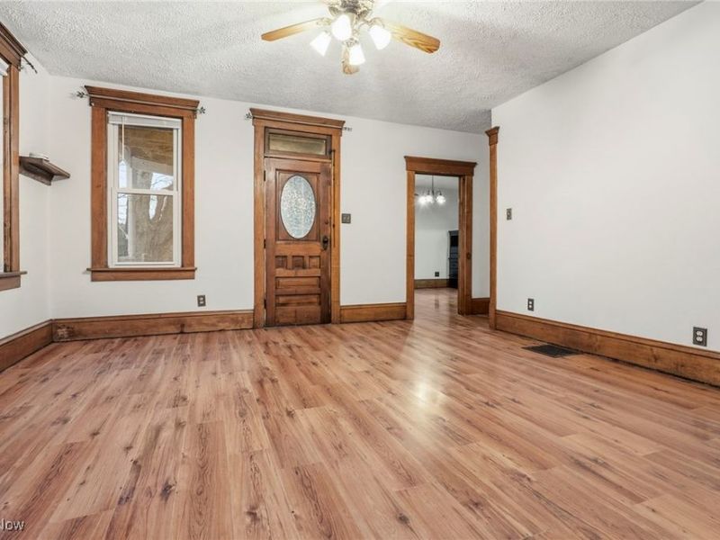 4692 Beechwood Avenue NE, Paris, OH 44669 Photo 3