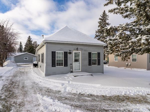 1221 Knight Avenue N, Thief River Falls, MN 56701