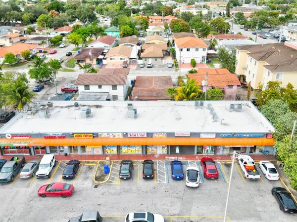 4735 W Flagler St , Miami, FL 33134