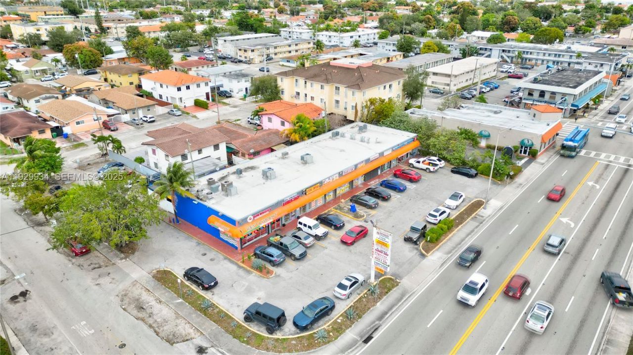 4735 W Flagler St , Miami, FL 33134 Photo