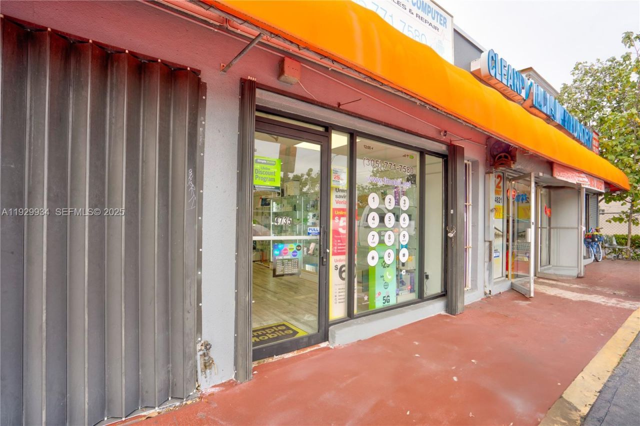 4735 W Flagler St , Miami, FL 33134 Photo