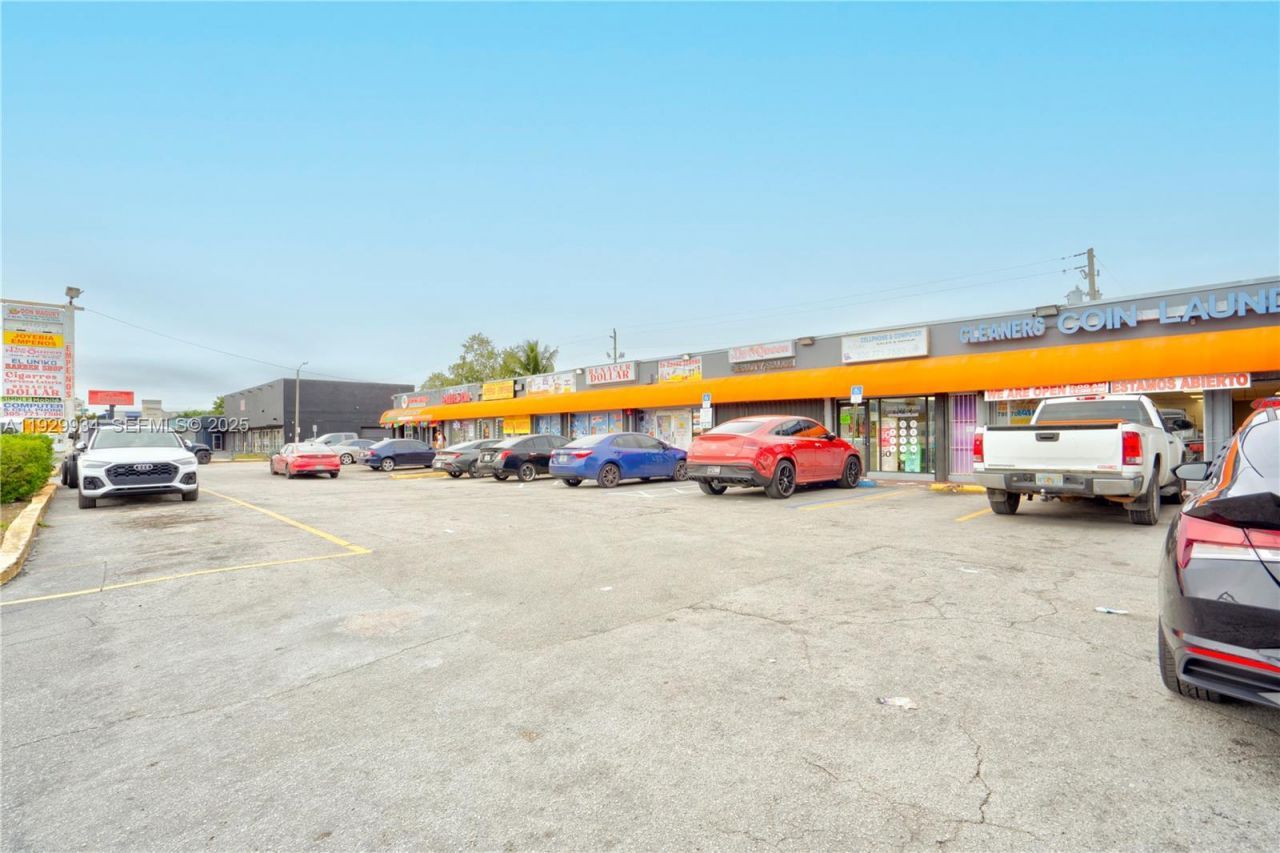 4735 W Flagler St , Miami, FL 33134 Photo