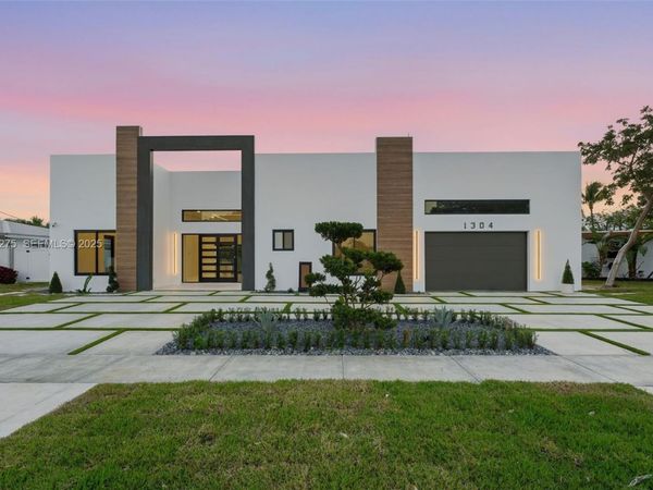 1304 SE 10th Ter, Deerfield Beach, FL 33441