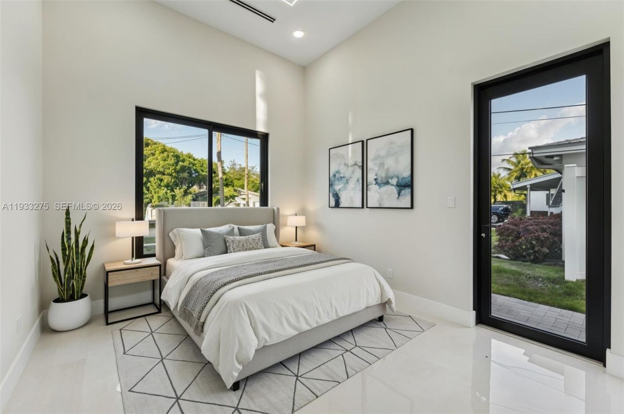 1304 SE 10th Ter, Deerfield Beach, FL 33441 Photo