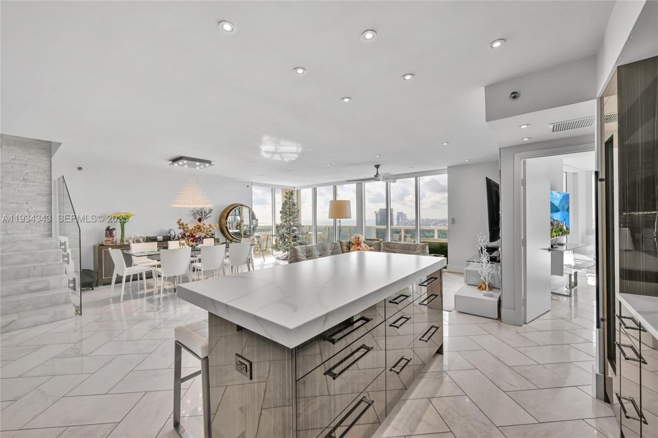 1850 S Ocean Dr , Unit PH4405, Hallandale Beach, FL 33009 Photo